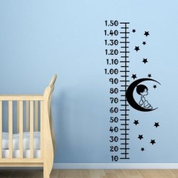 Niño Sentado sobre la Luna