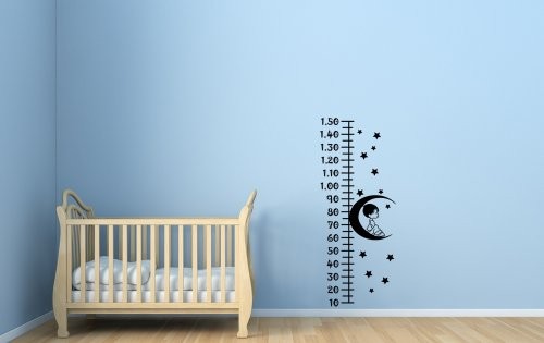 Niño Sentado sobre la Luna